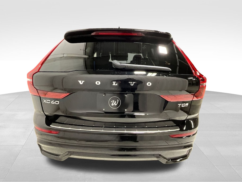 New 2026 Volvo XC60 plug-in hybrid T8 Plus SUV