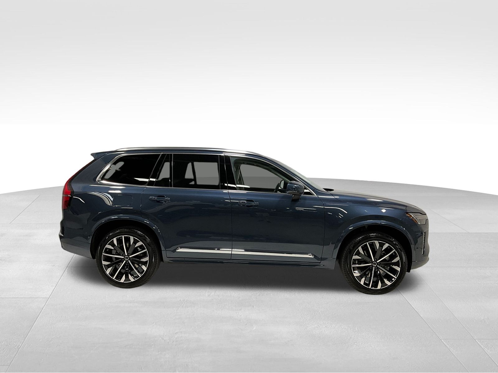 2026 Volvo XC90 photo 3