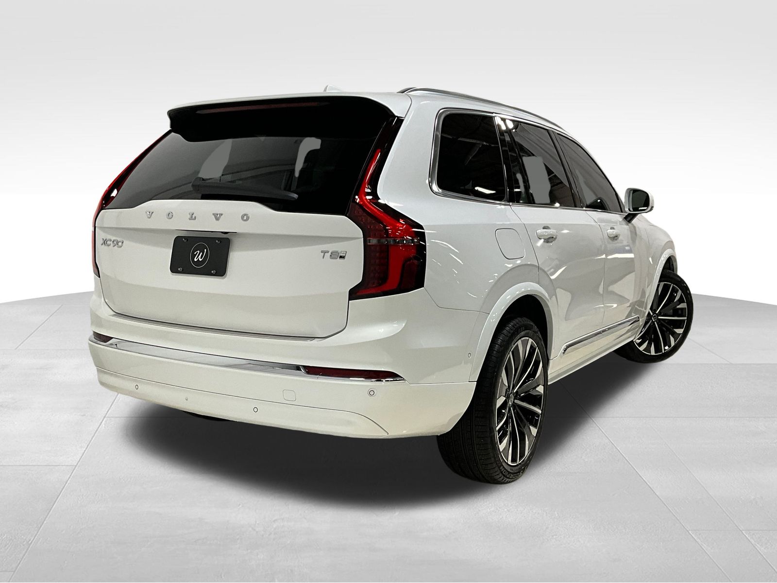 2026 Volvo XC90 T8 photo 2