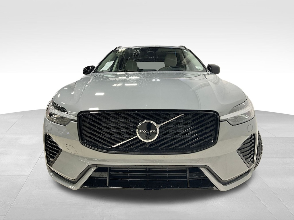 New 2026 Volvo XC60 plug-in hybrid T8 Ultra SUV