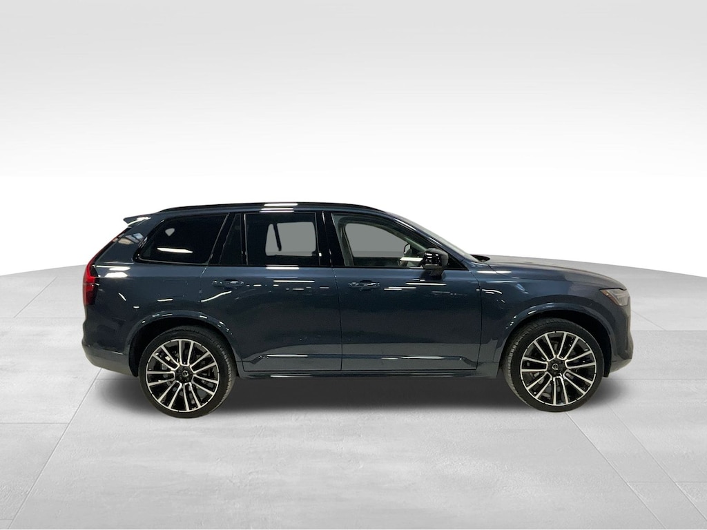 New 2026 Volvo XC90 B6 Ultra Dark Theme 6-Seater SUV