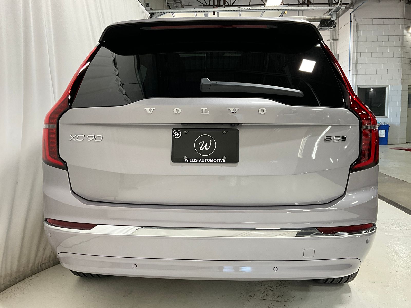 2026 Volvo XC90 B5 Plus photo 3