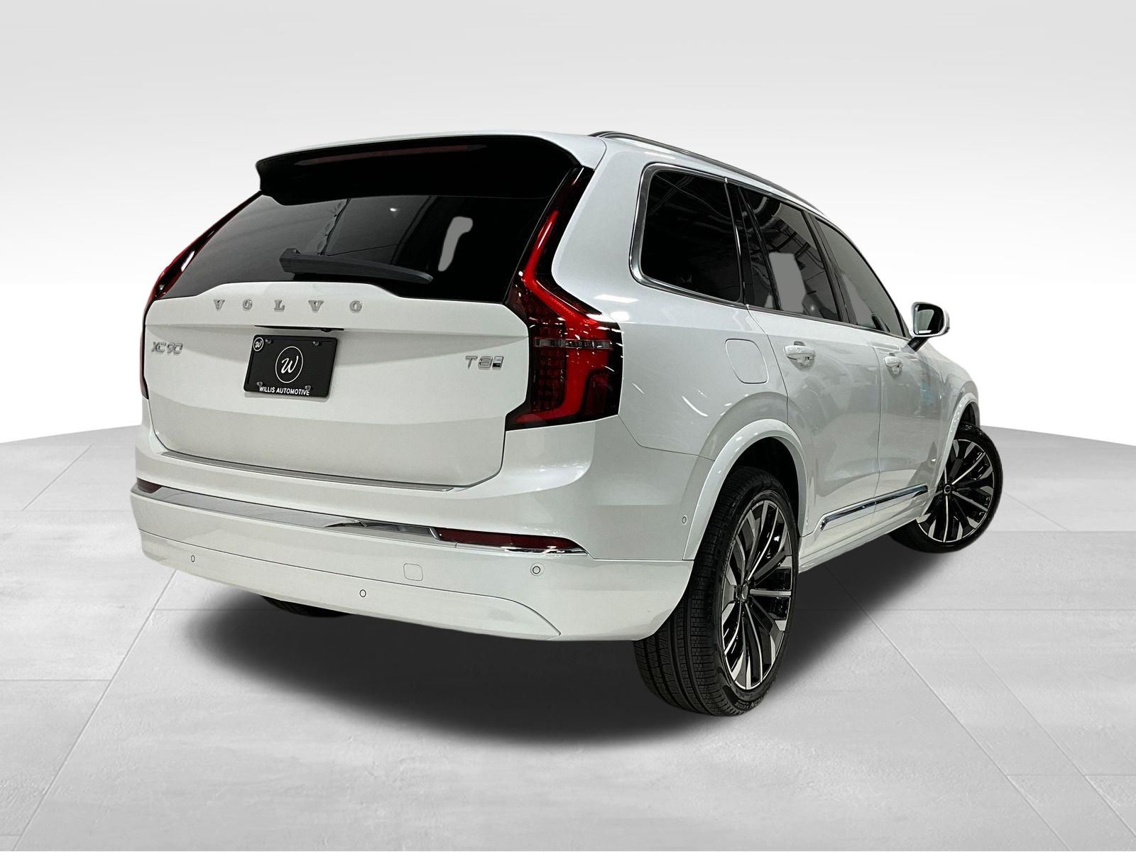 2026 Volvo XC90 Plus - Photo 12