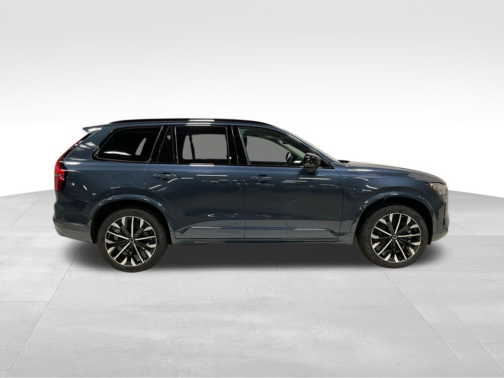 New 2026 Volvo XC90 plug-in hybrid T8 Ultra Dark Theme 7-Seater SUV