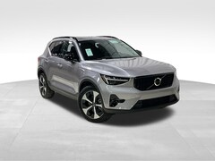 2026 Volvo XC40 B5 Plus AWD V261014 SUV