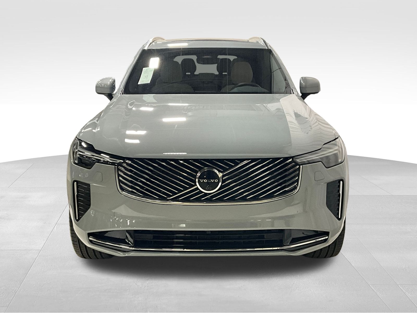 2026 Volvo XC90 Plus photo 2