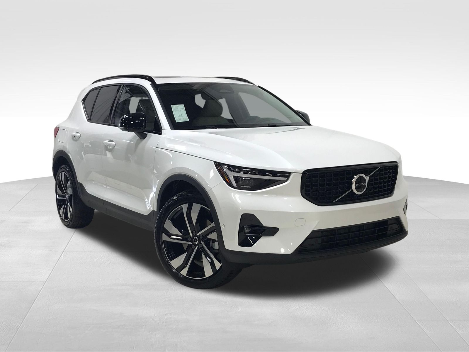 2026 Volvo XC40