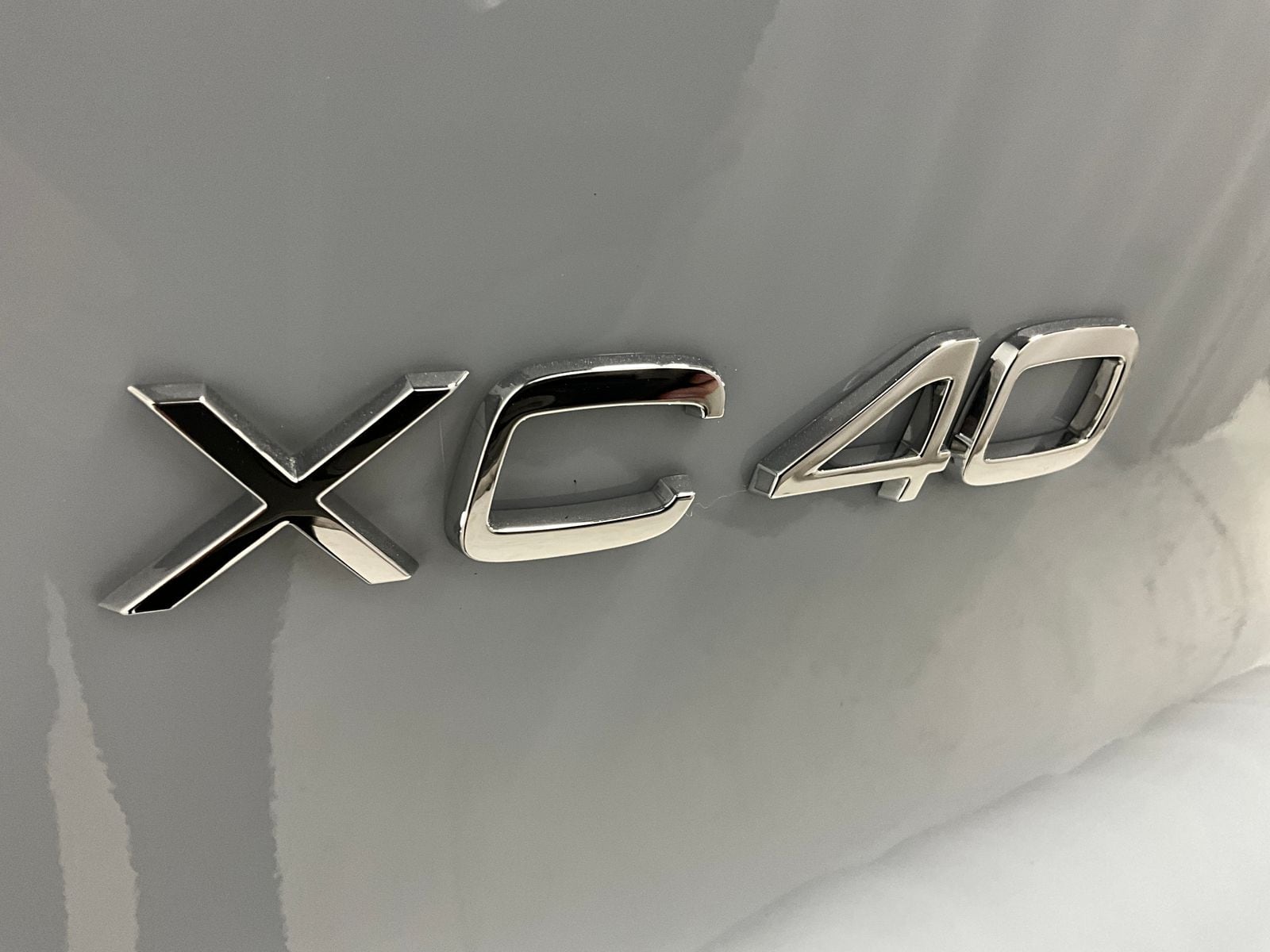 2026 Volvo XC40 Plus - Photo 27