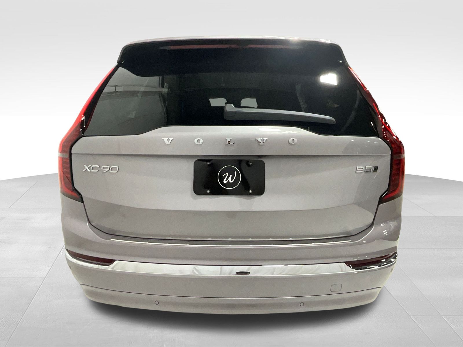 2026 Volvo XC90 B5 Plus photo 3