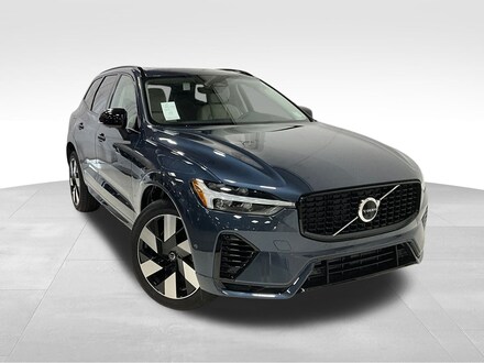 2025 Volvo XC60 plug-in hybrid T8 Plus SUV