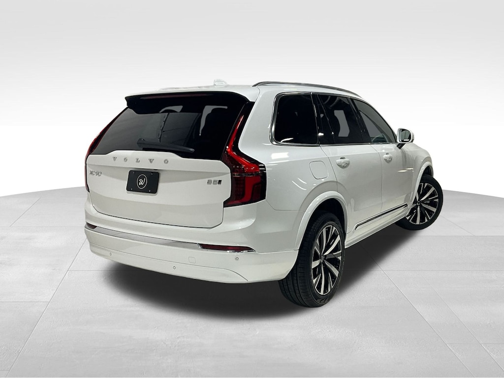New 2026 Volvo XC90 B5 Core SUV