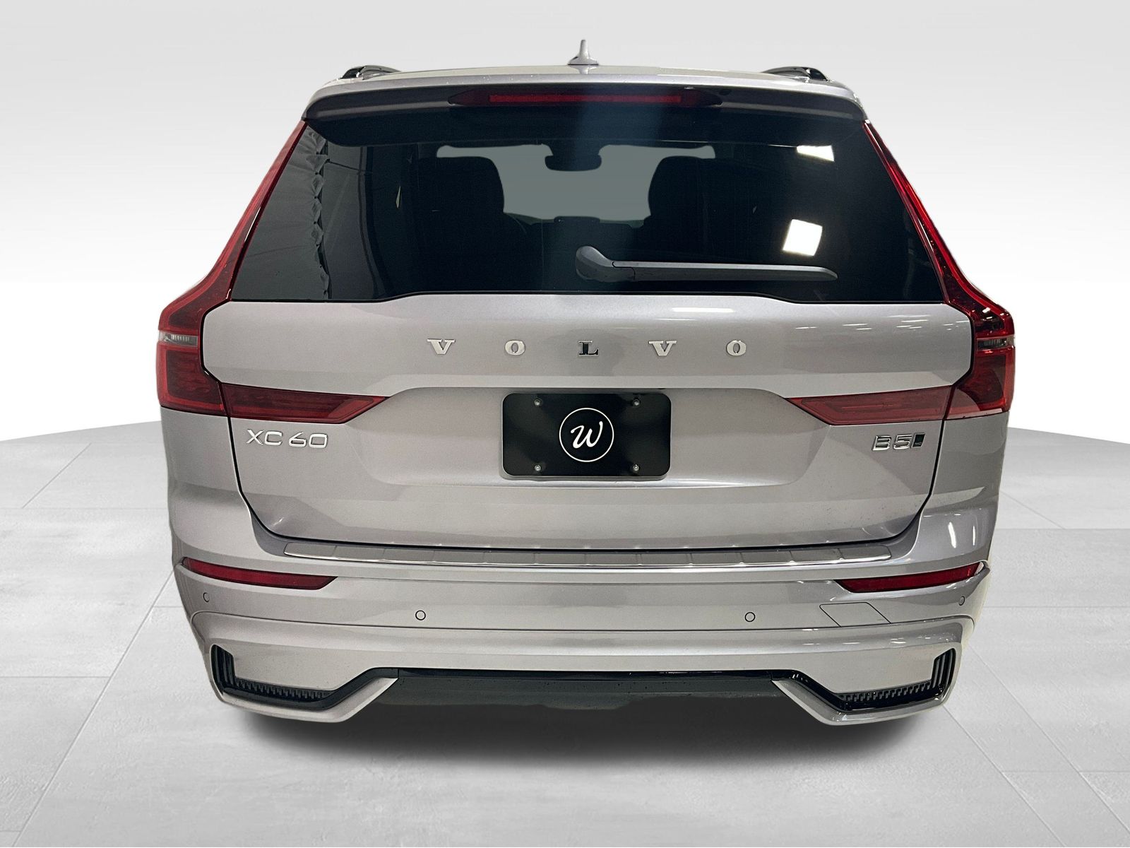 2026 Volvo XC60 B5 Plus photo 4