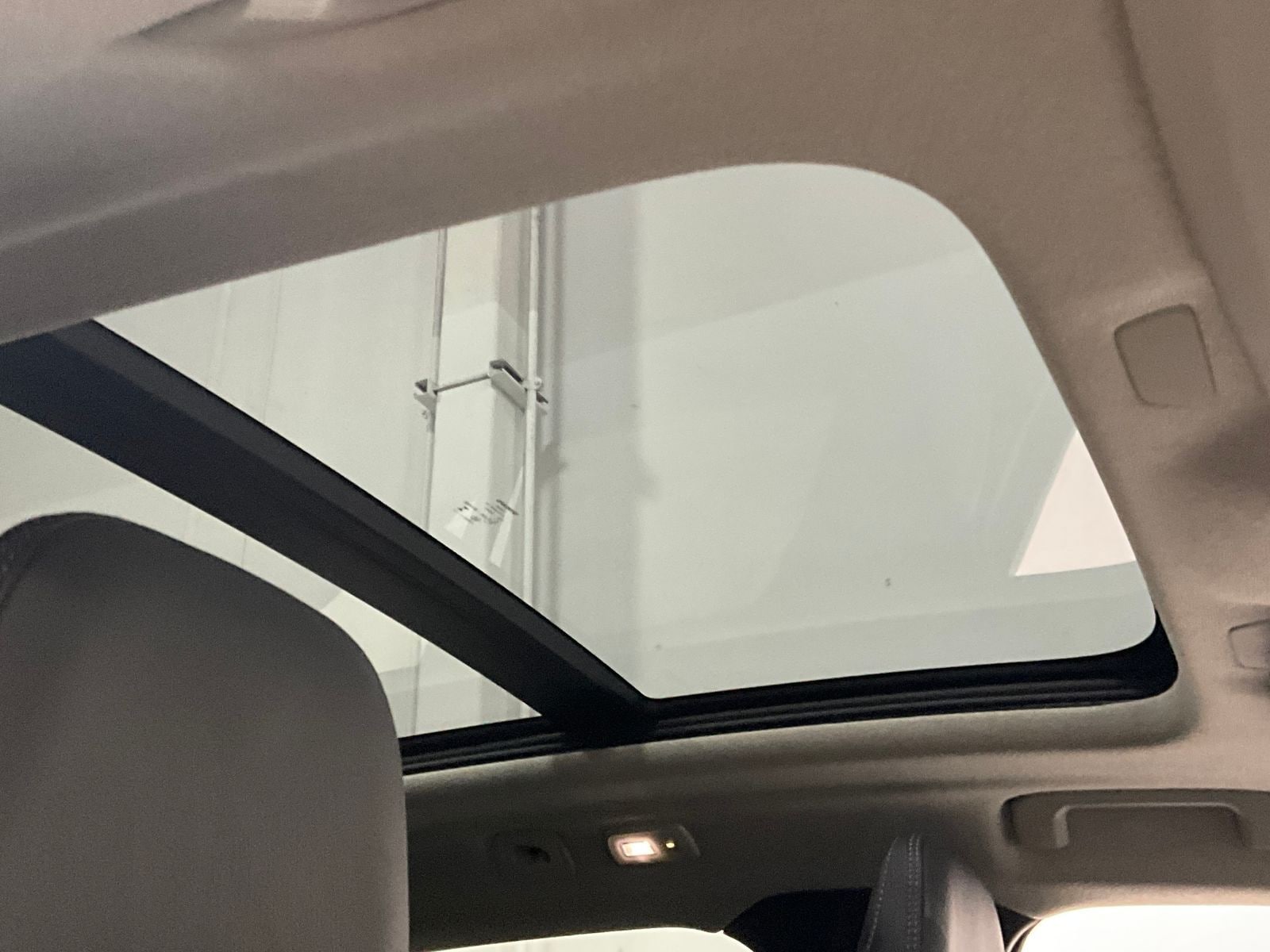 2026 Volvo XC40 Plus - Photo 19