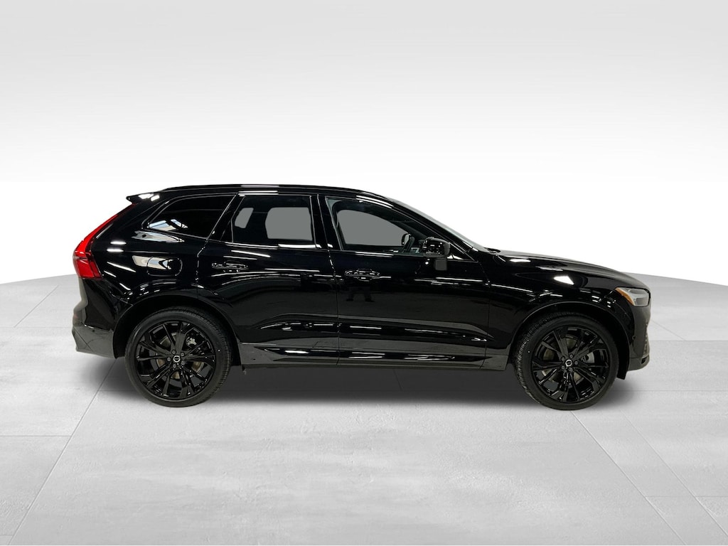 New 2026 Volvo XC60 plug-in hybrid T8 Ultra Black Edition SUV