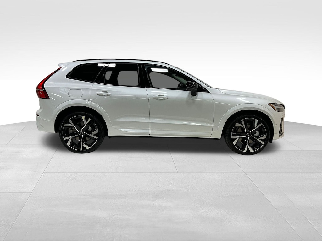 New 2026 Volvo XC60 B5 Ultra SUV