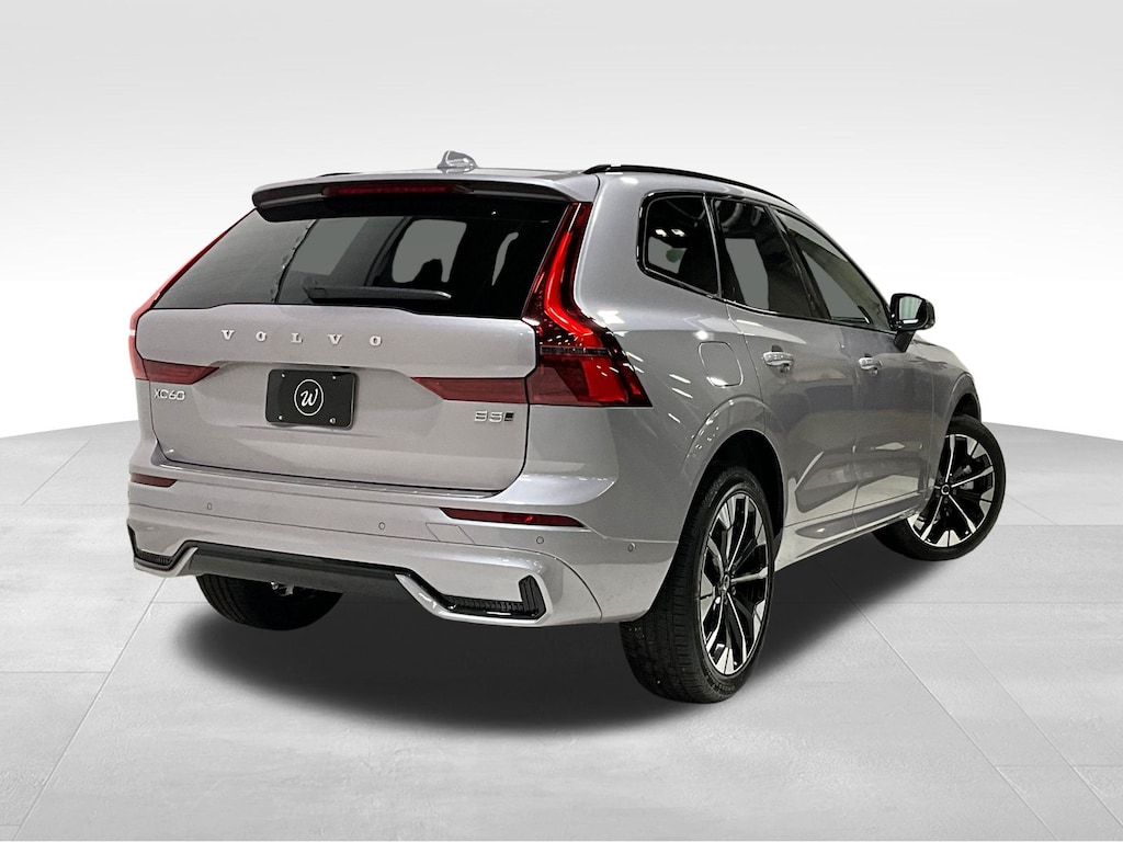New 2026 Volvo XC60 B5 Plus SUV