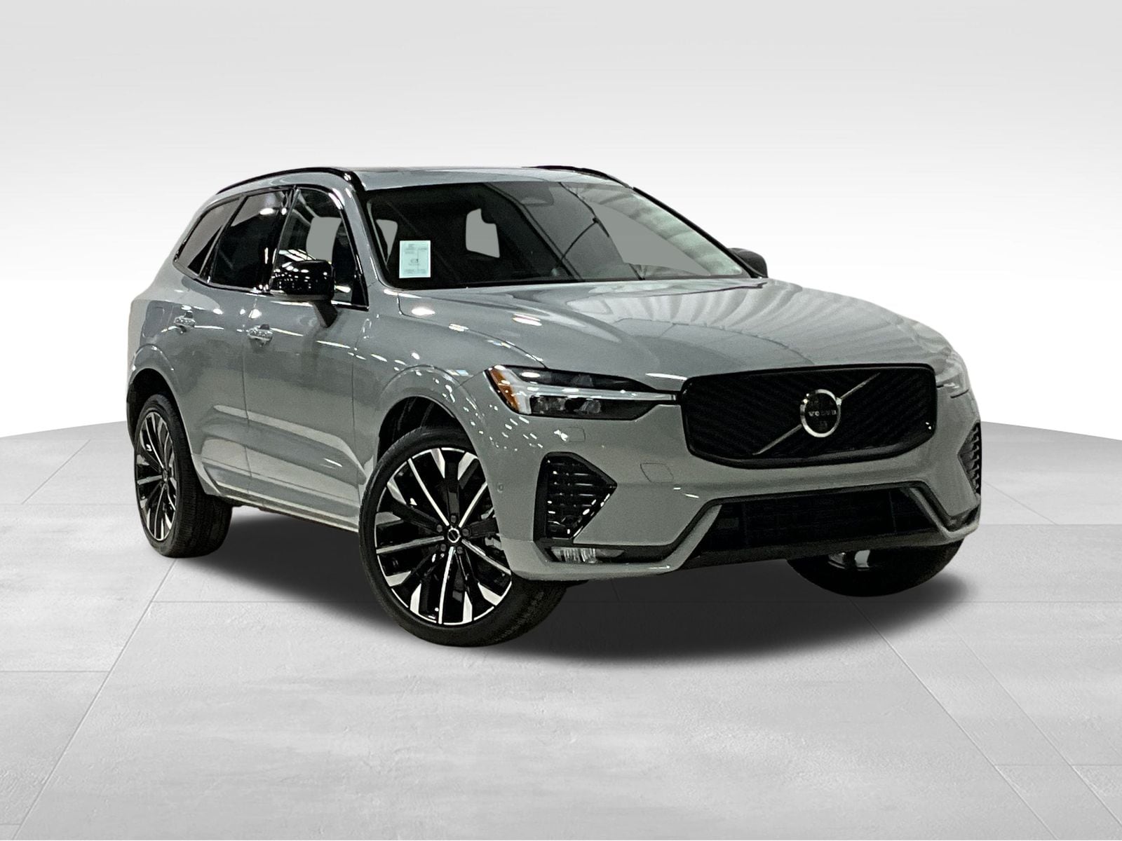 2026 Volvo XC60 Ultra's photo