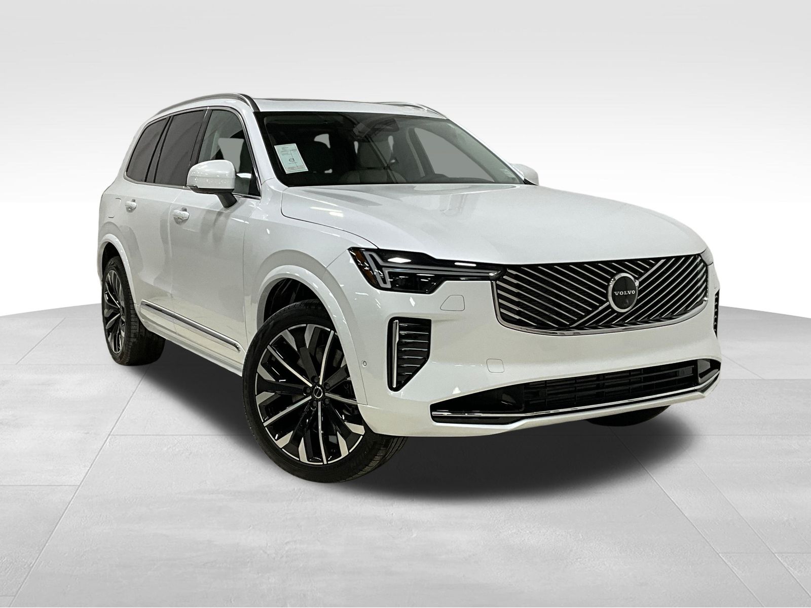 2026 Volvo XC90 T8 Recharge Ultra Bright 4WD's photo