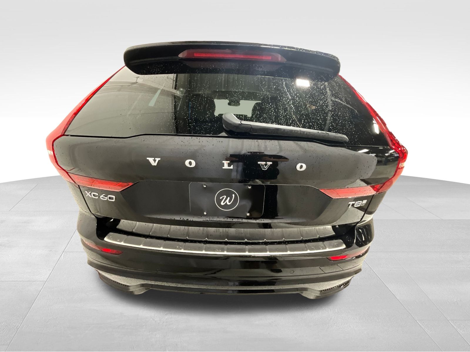 2025 Volvo XC60 Hybrid T8 Plus photo 3