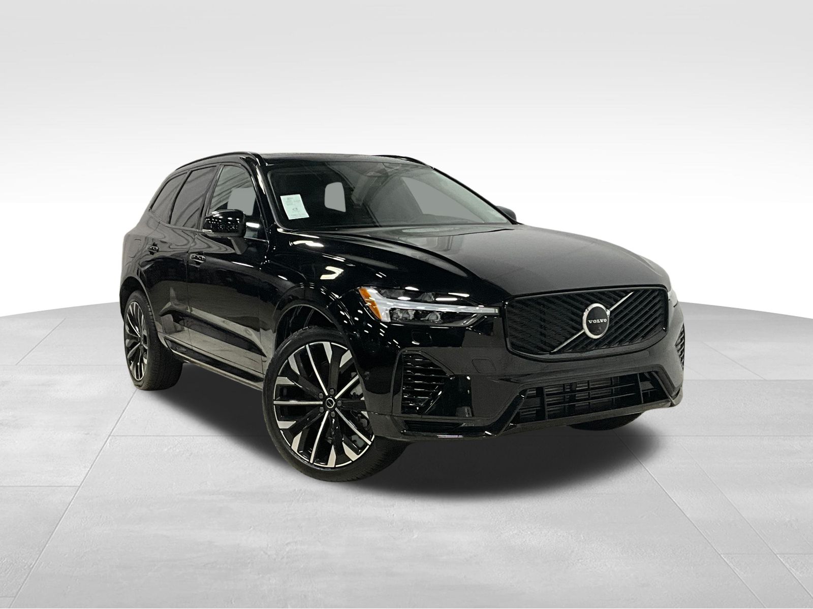 2026 Volvo XC60 T8 Ultra Dark AWD's photo