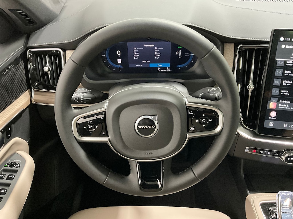 New 2025 Volvo XC90 plug-in hybrid T8 (2025.5) Plus 7-Seater SUV