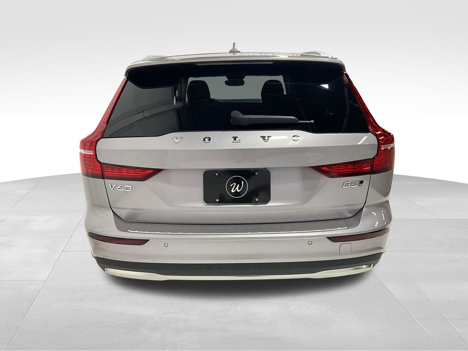 View vehicle photo 3