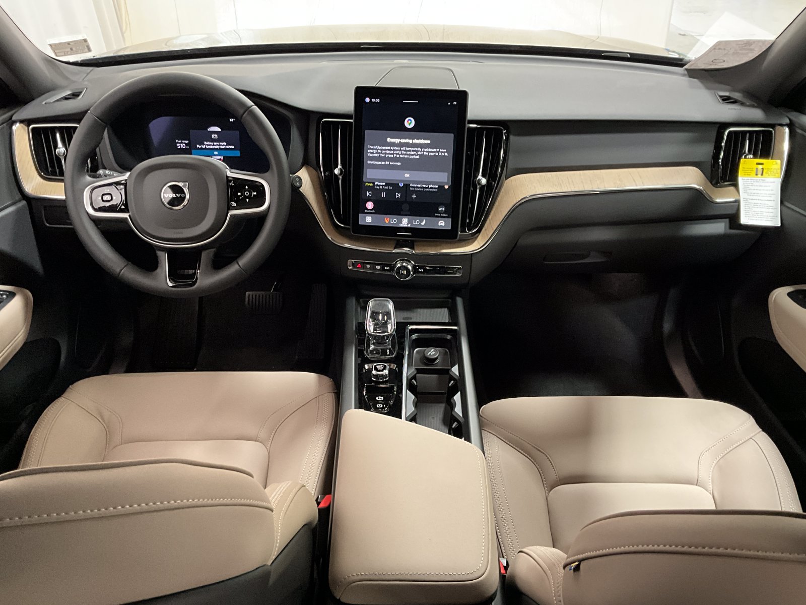 2026 Volvo XC60 Plus - Photo 13