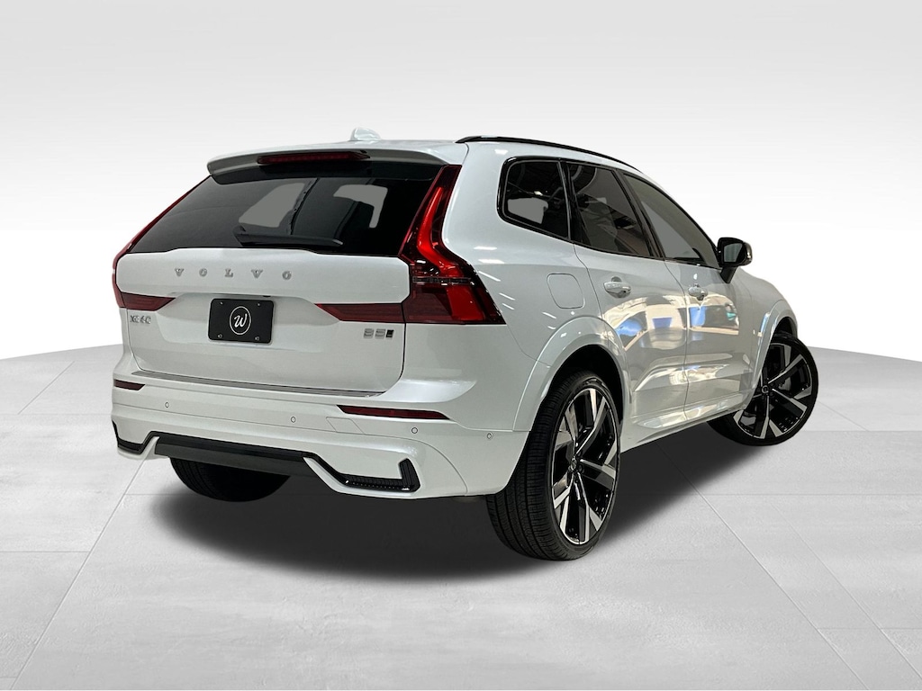 New 2026 Volvo XC60 B5 Ultra SUV