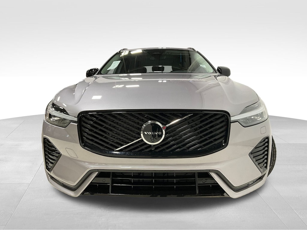 New 2026 Volvo XC60 B5 Plus SUV