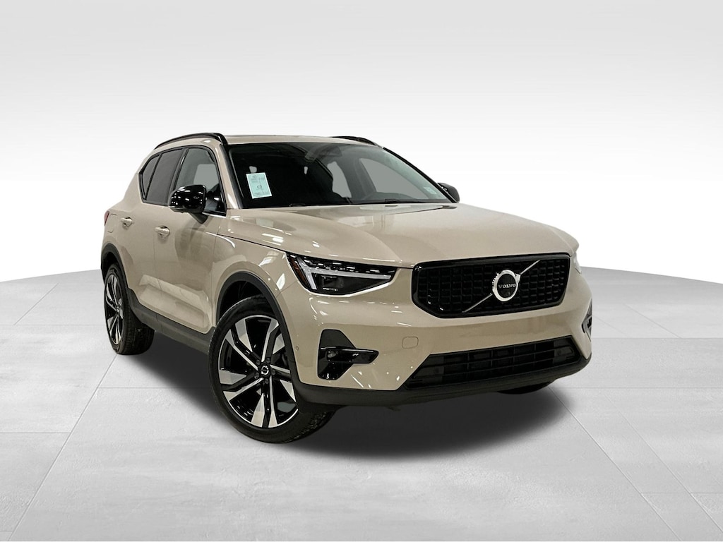 New 2026 Volvo XC40 B5 Ultra SUV