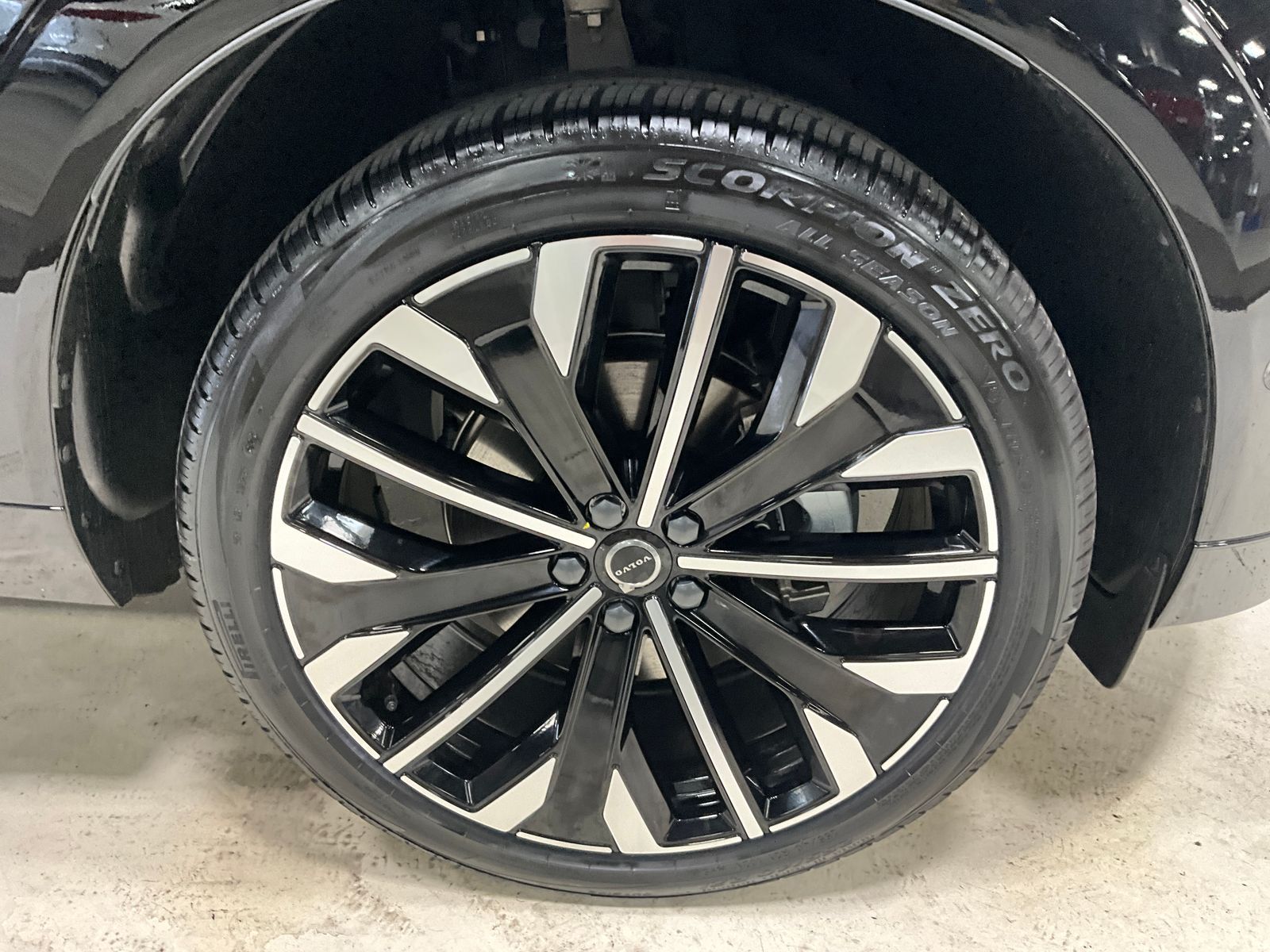 2026 Volvo XC60 Ultra - Photo 9