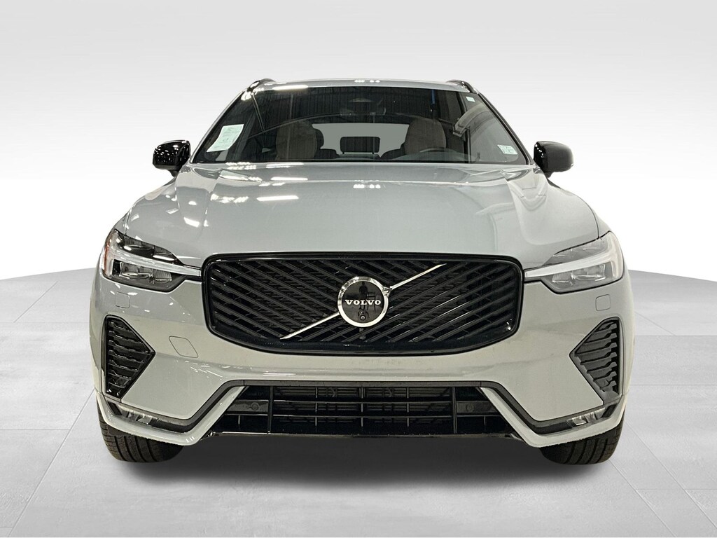 New 2026 Volvo XC60 B5 Plus SUV
