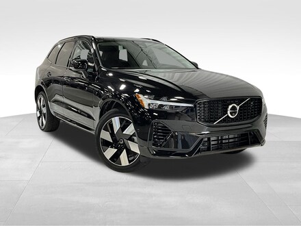 2025 Volvo XC60 plug-in hybrid T8 Plus SUV