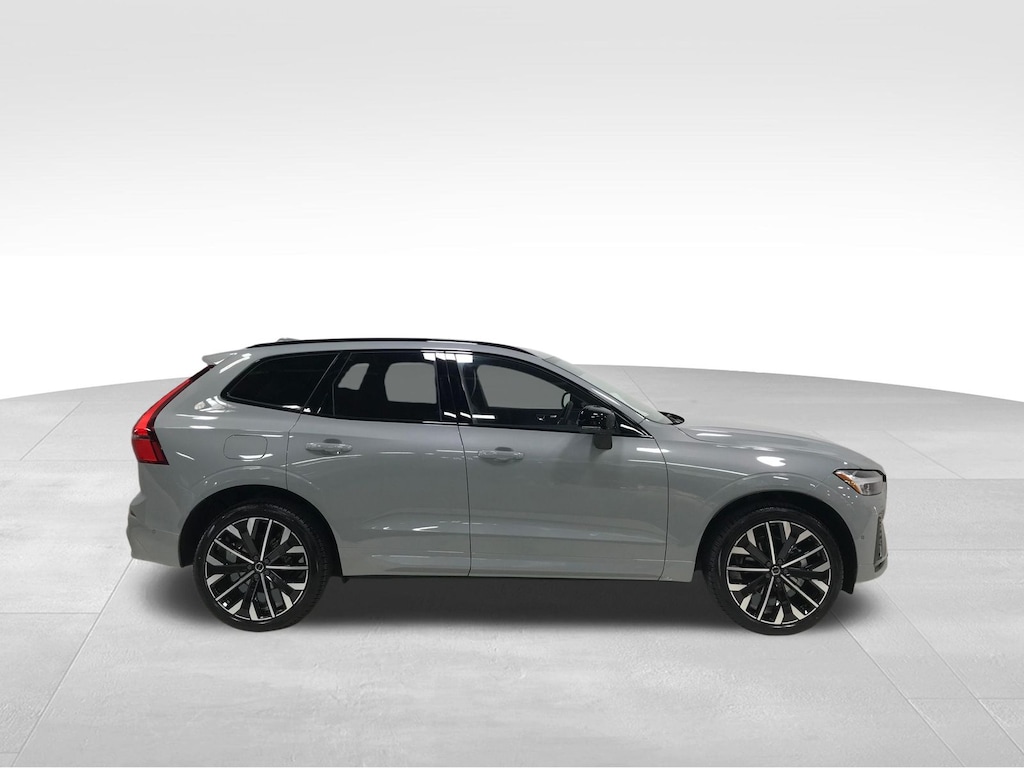 New 2026 Volvo XC60 B5 Ultra SUV