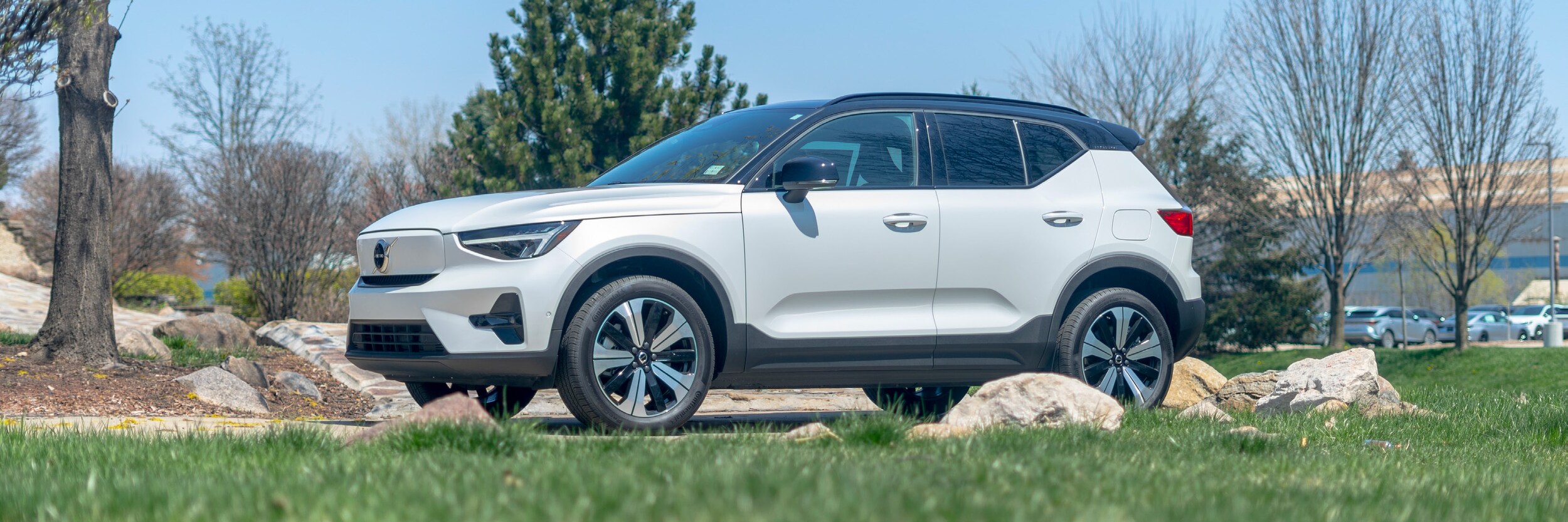 Tesla vs 2024 volvo electric