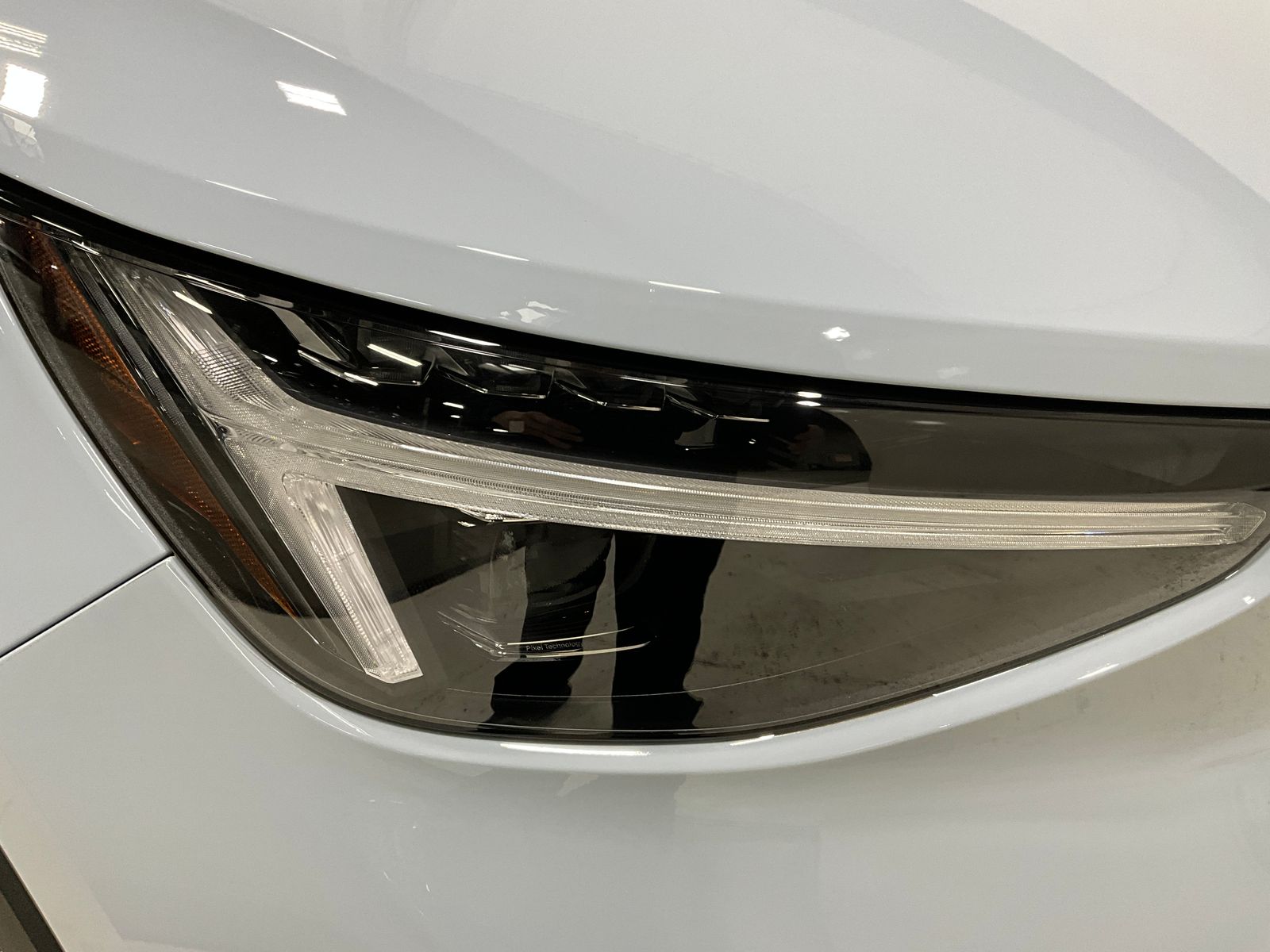 2026 Volvo XC40 Plus - Photo 28