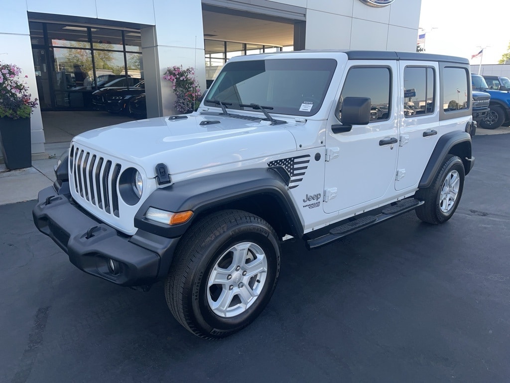 Used 2020 Jeep Wrangler Unlimited Sport S with VIN 1C4HJXDN2LW346132 for sale in Willowbrook, IL