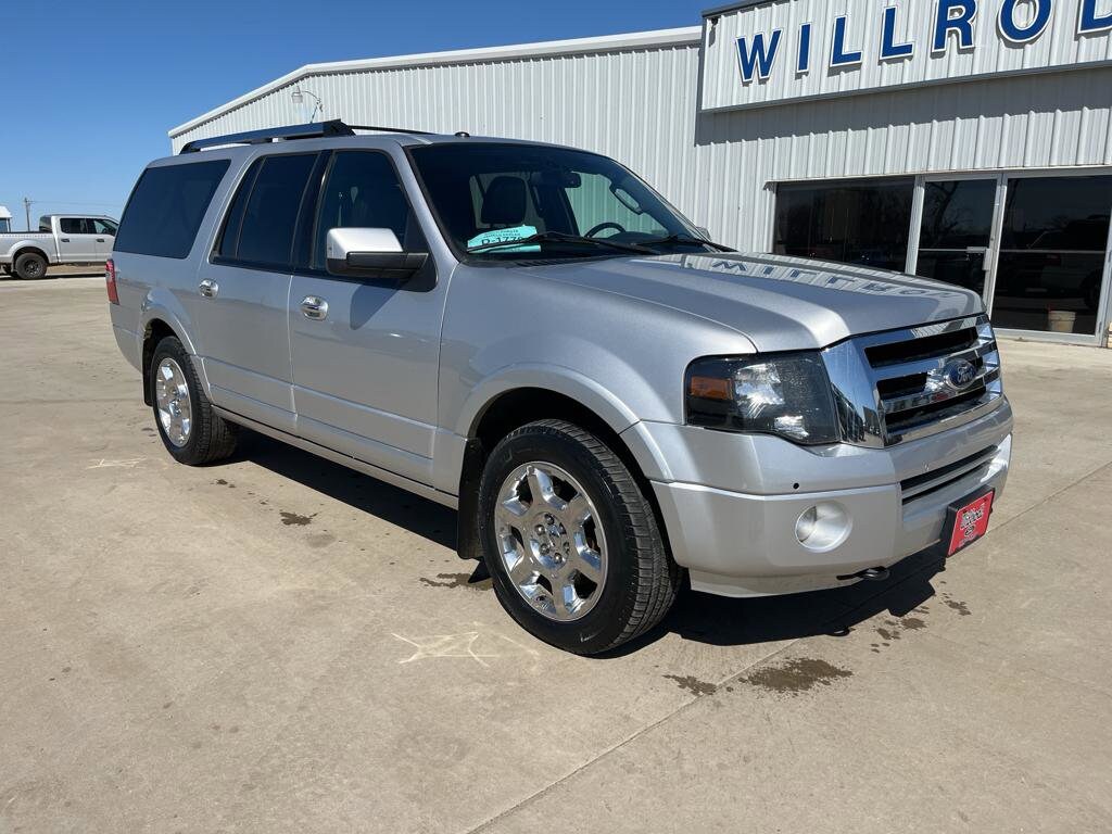 2014 Ford Expedition EL photo 2