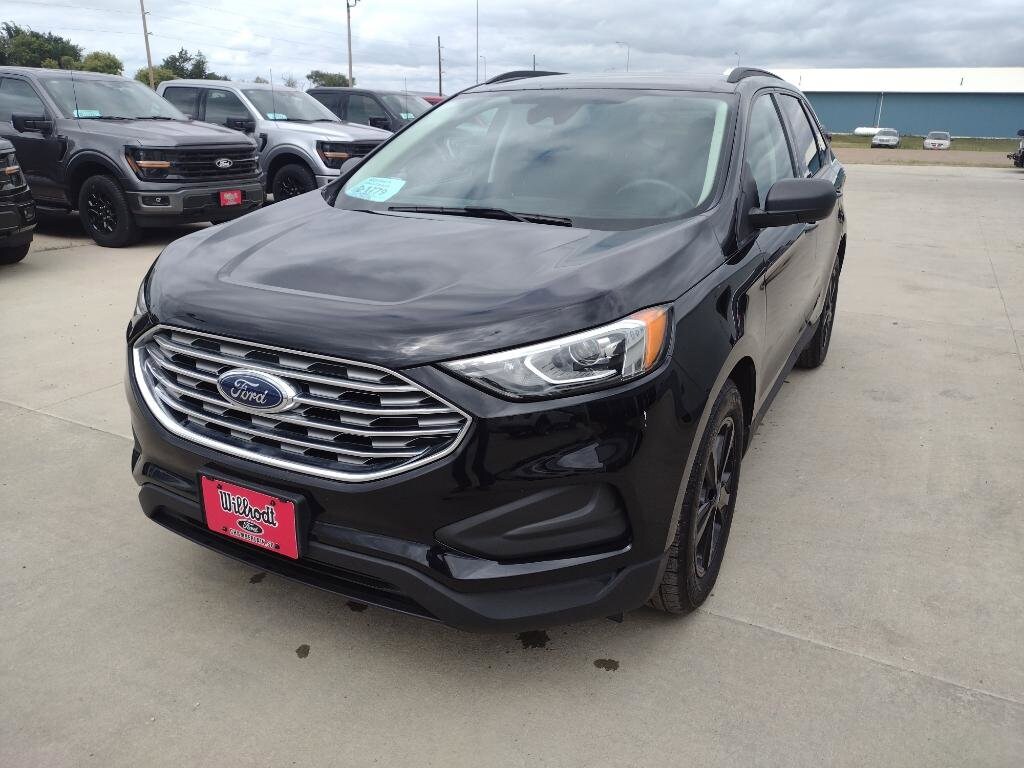 2020 Ford Edge SE photo 2
