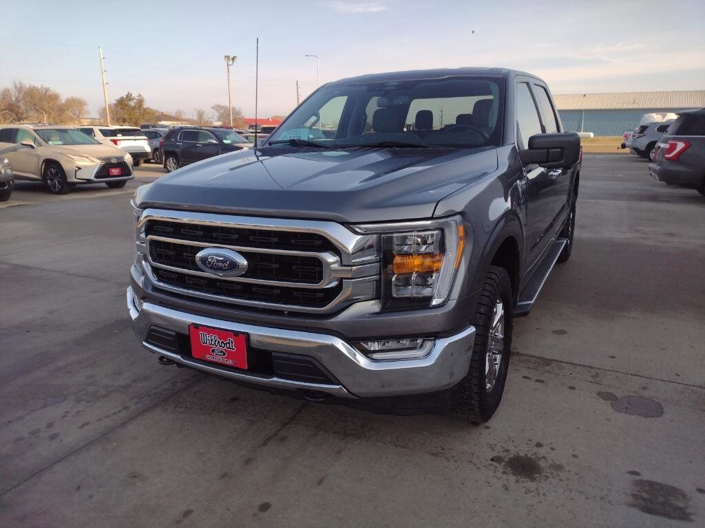 2022 Ford F-150 XLT photo 2