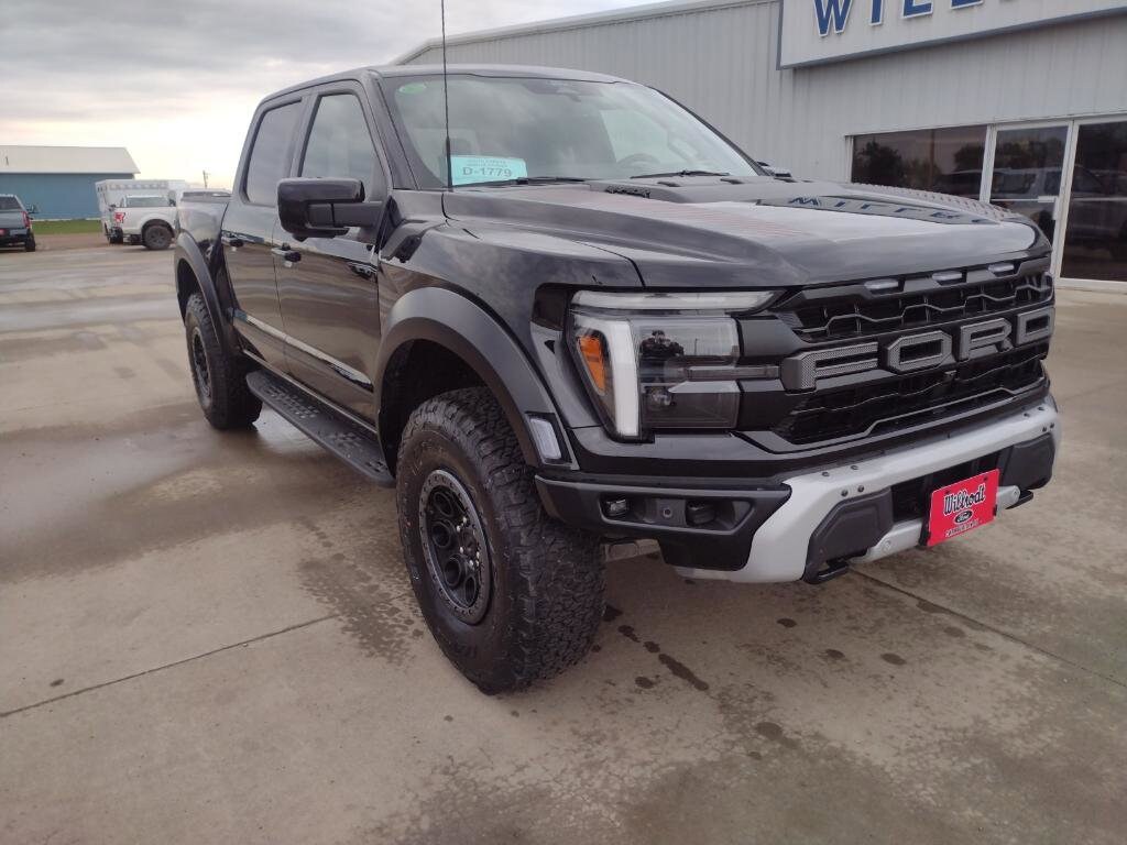2025 Ford F-150 Raptor photo 4