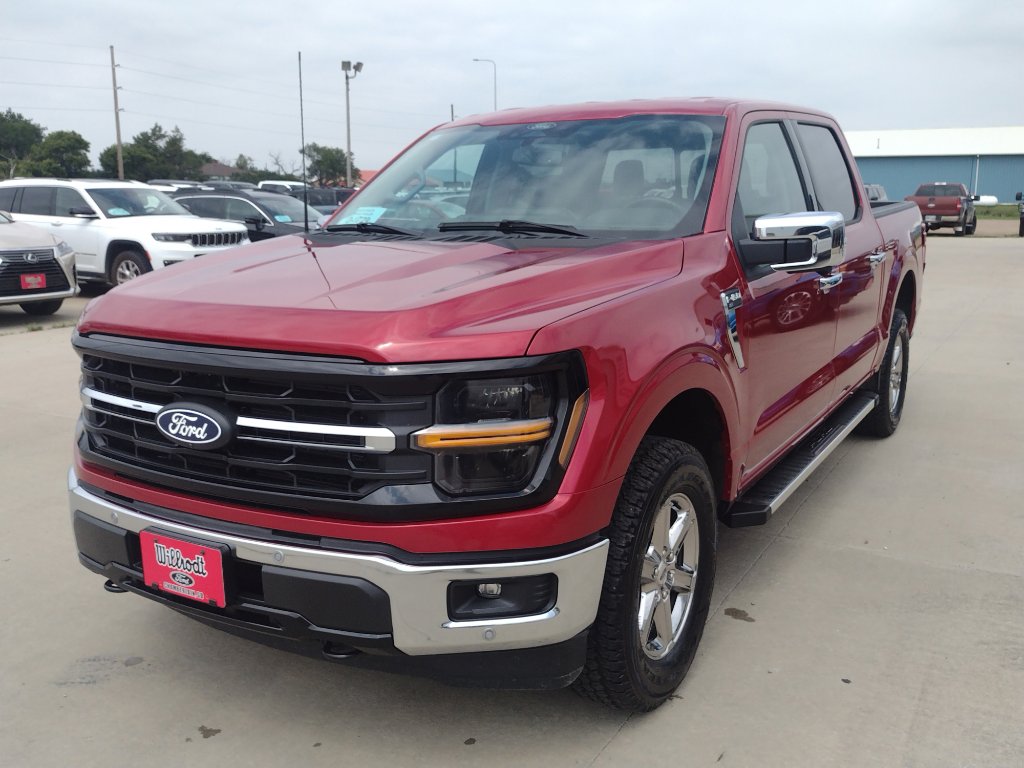 2024 Ford F-150 XLT photo 2