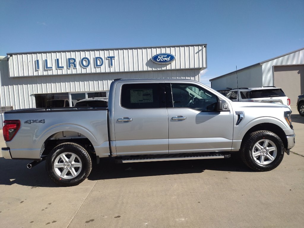 New 2025 Ford F-150 XLT XLT 4WD SuperCrew 5.5 Box