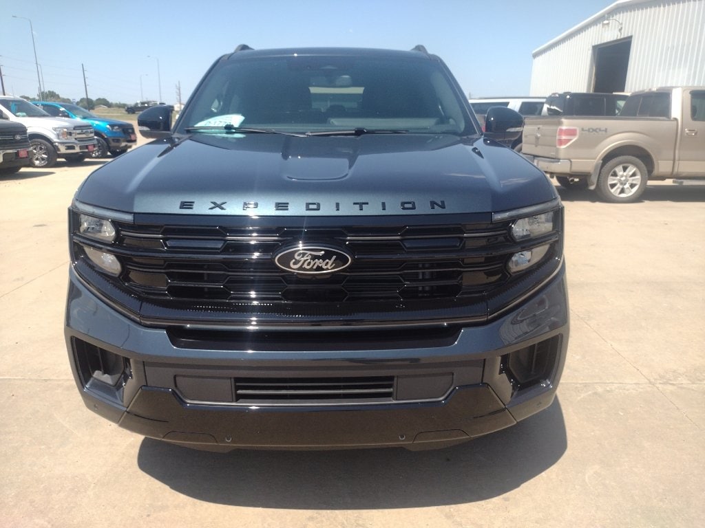 New 2026 Ford Expedition Max Platinum Platinum 4x4