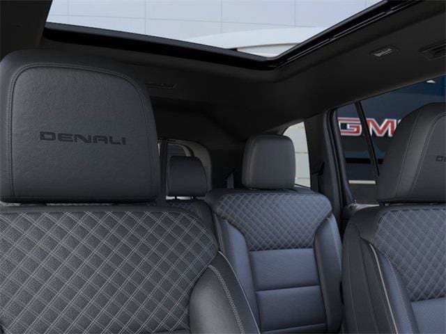 2026 GMC Acadia Denali - Photo 24