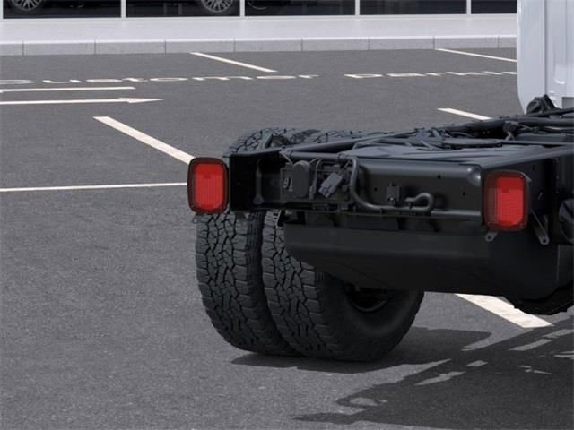 2026 GMC Sierra 3500HD Pro - Photo 11