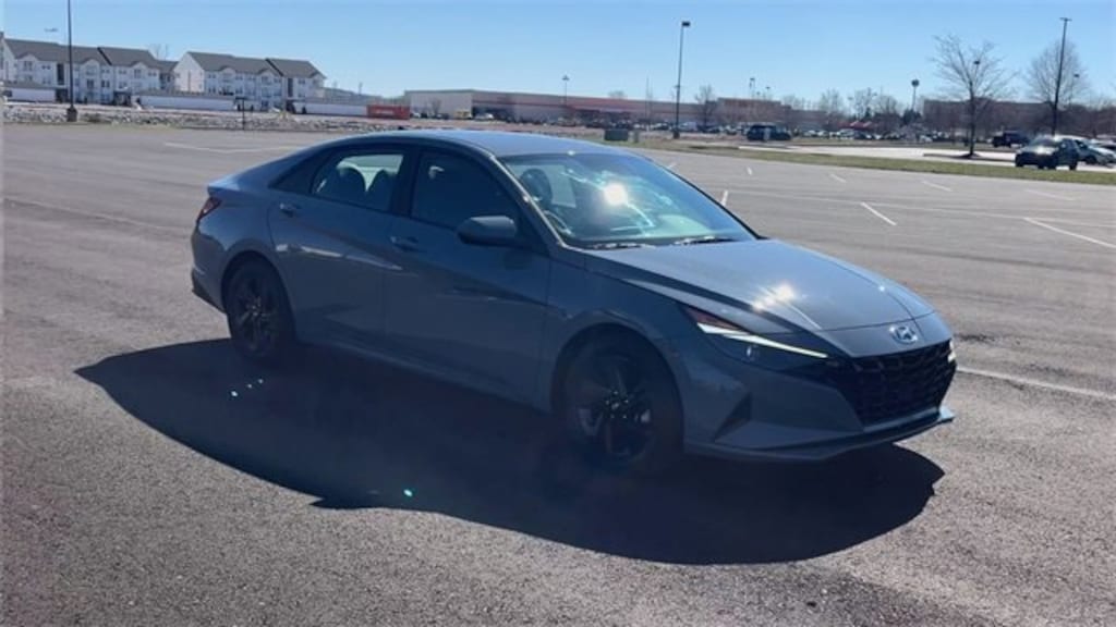 Used 2023 Hyundai Elantra SEL Sedan
