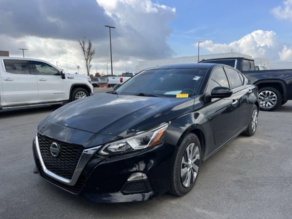 Used 2020 Nissan Altima S FWD Sedan