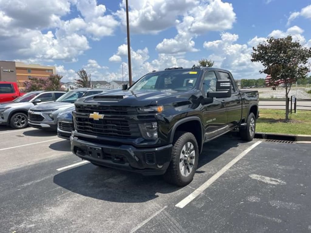 Used 2026 Chevrolet Silverado 2500 HD Custom Truck