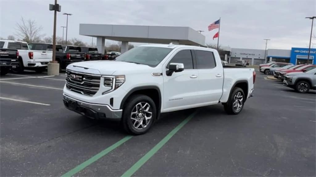 Used 2025 GMC Sierra 1500 SLT Truck